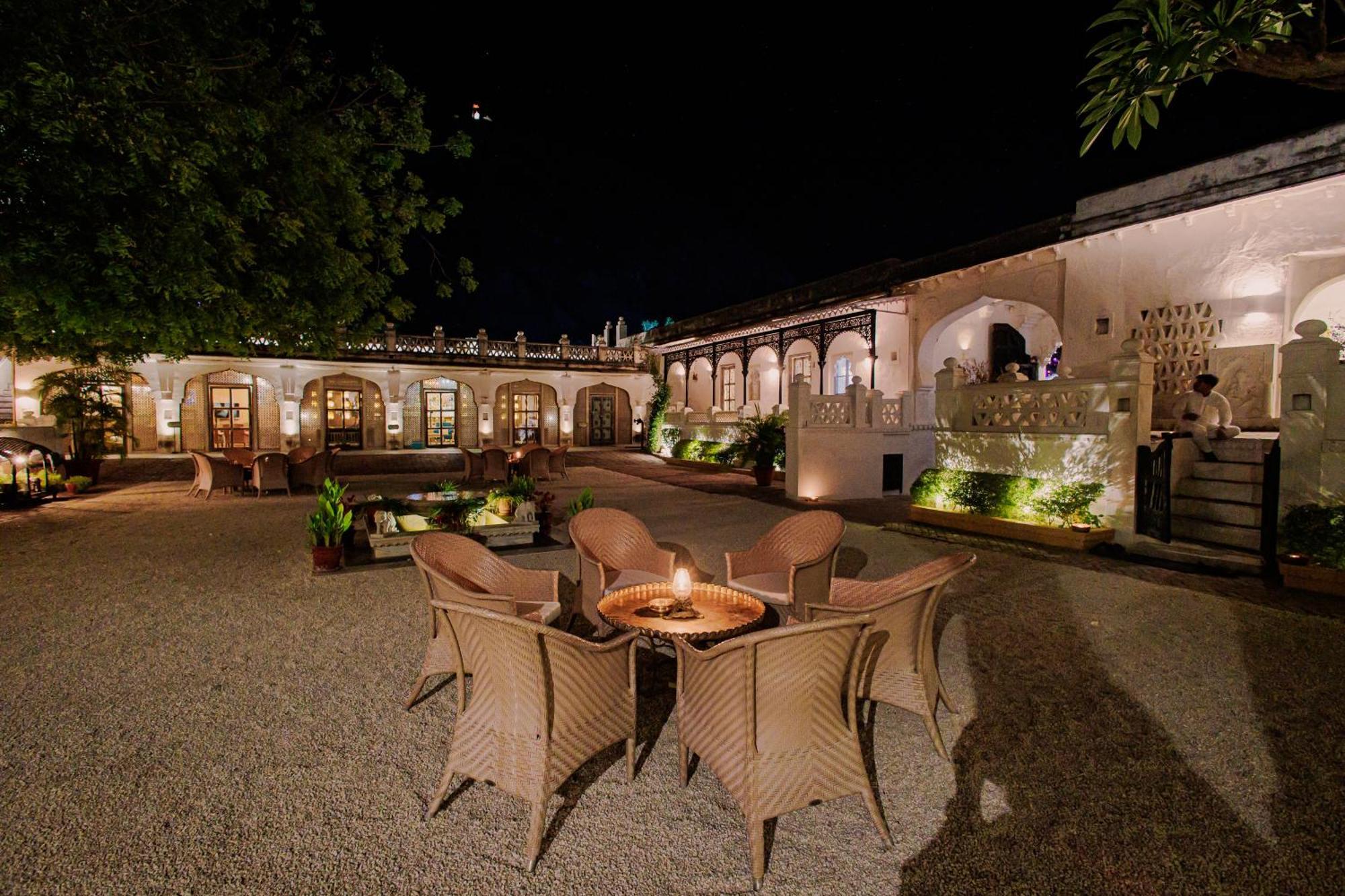 The Rawla Narlai - A Luxury Heritage Stay In Leopard Country Екстер'єр фото